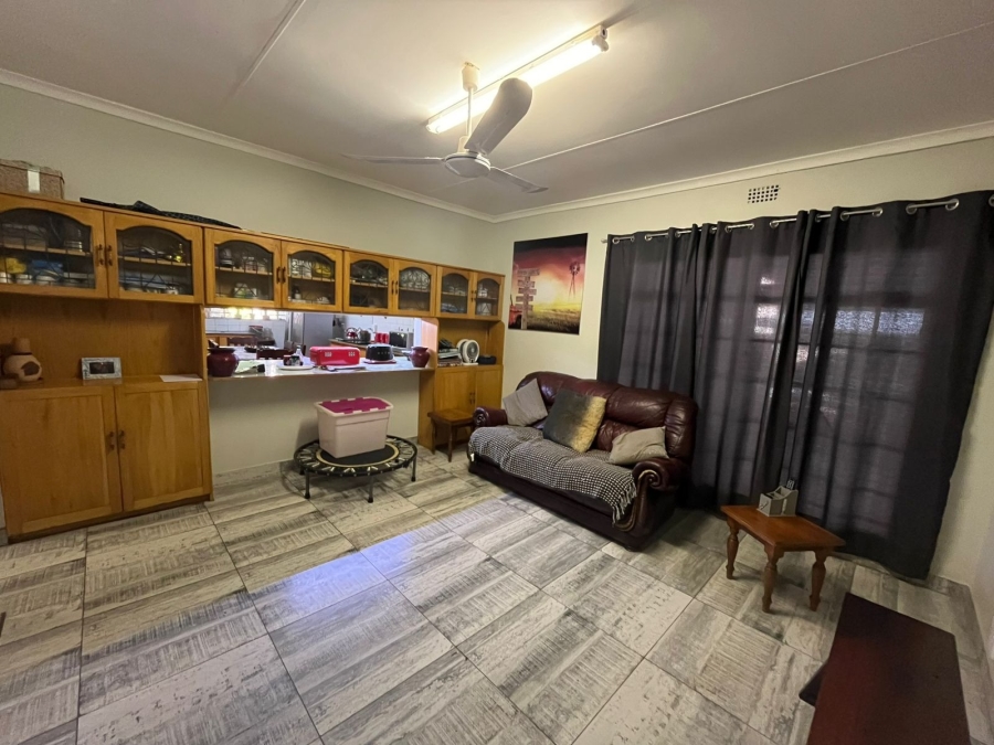 5 Bedroom Property for Sale in Protea Park North West